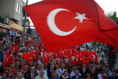 Cumhuriyet yürüyüşü yapıldı