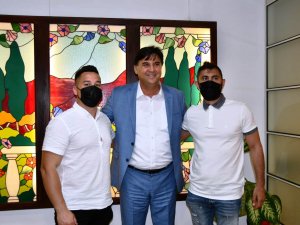 Şampiyonlar Karaca'yı Ziyaret Etti