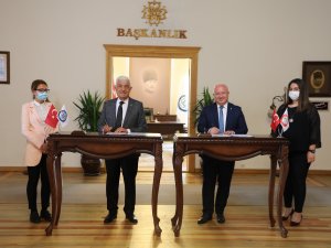 İpek Böcekçiliği Belediyelerin İşbirliği İle Tekrar Canlanıyor