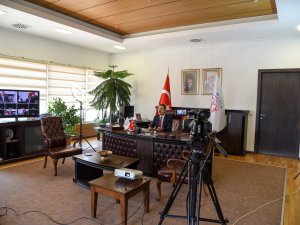 Rektör Çiçek, Gerçekleştirilen Hizmetlerin Değerlendirmesini Yaptı