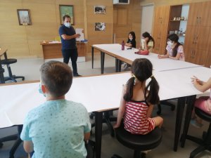 Çocuk Sanat Atölyelerinde Çalışmalar Devam Ediyor