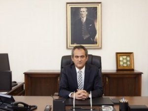 Yeni Milli Eğitim Bakanı Mahmut Özer oldu
