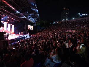 YILDIZ TİLBE'DEN NON-STOP PERFORMANS