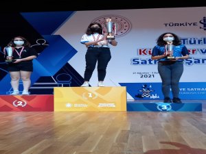 Büyükşehir Satranç Oyuncusu Dünya Şampiyonasında Türkiye’yi Temsil Edecek