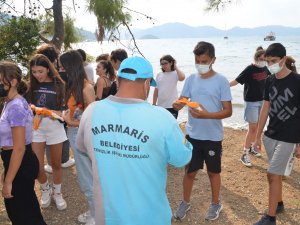 DÜNYA TEMİZLİK GÜNÜ’NDE YAĞMURA RAĞMEN ÇÖP TOPLADILAR