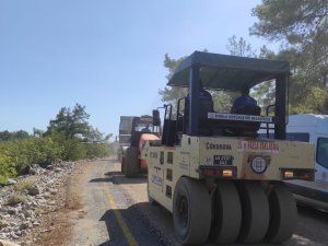 Meke Çiftlik Yolunda Asfaltlama Yapıldı