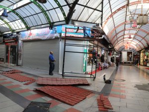 KAPALI ÇARŞI BAKIMDAN GEÇİYOR