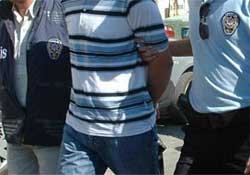 CHPli belediyeye baskın: 50 gözaltı