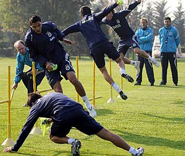 İspanyol Golcüye "hazır ol"