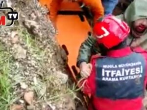 Marmaris'te altyapı çalışmasında toprak altında kalan işçi yaralandı