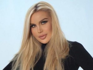 SEVDA GİRAY: “SESİN ÇIPLAKLIĞI TÜM ÇIPLAKLIKLARDAN DAHA DEĞERLİ”