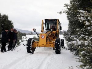 Başkan Gümüş, Karla Mücadele Çalışmalarını Denetledi
