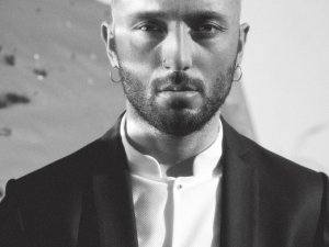 SEVİLEN SANATÇILARDAN SEVGİLİLER GÜNÜ KONSERİ