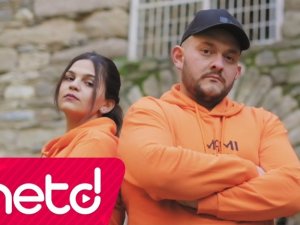 TOLMAN & KARO KARI KOCA BİRLİKTE ŞARKI SÖYLEDİLER