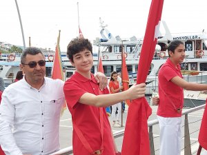 Marmaris’te 23 Nisan çelenk sunma töreni gerçekleşti