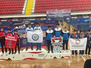 Büyükşehir Masa Tenisi Takımı Türkiye Şampiyonu Oldu