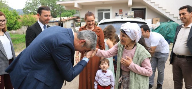 Marmaris Belediye Başkanı Mehmet Oktay, Bayramda da halkla iç içe