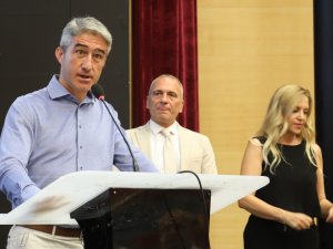 EMİN ÇAPA'YA YOĞUN İLGİ