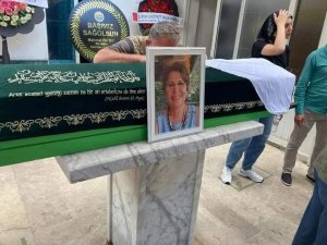 Nuray Sarıbey dualarla son yolculuğuna uğurlandı