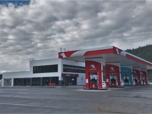 Büyükşehir Belediyesi, Akaryakıt İstasyonunun açılışını yapıyor