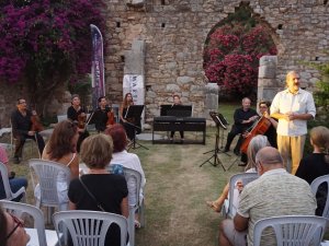 TARİHİ KALINTIDAN KLASİK MÜZİK YÜKSELDİ