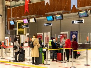 İLK YARIDA HAVA YOLUNU TERCİH EDEN YOLCU SAYISI YÜZDE 87 ARTTI