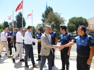 BAŞKAN OKTAY PERSONELLE BAYRAMLAŞTI