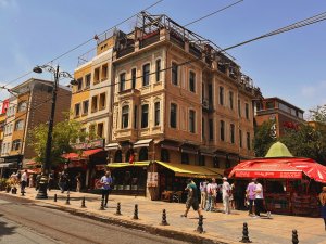 Ayasofya Camii’nin 150 Yıllık Komşusu Satılık