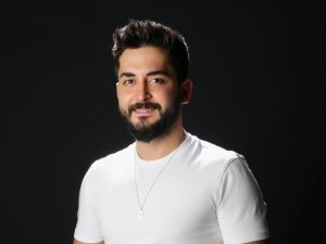 ÜNLÜ SAÇ TASARIMCISI MURAT KILIÇ HASTA ÇOCUKLAR İÇİN AKIM BAŞLATTI 