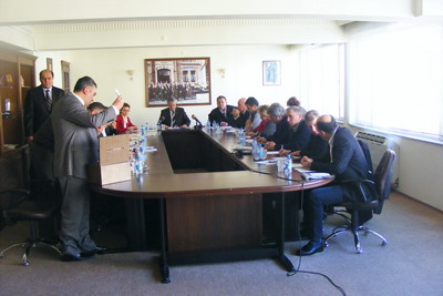 Şah Petrol Belediyeye kamyon bağışladı