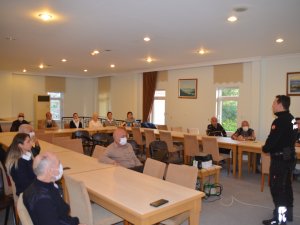 HUZUREVİ SAKİNLERİNE TRAFİK EĞİTİMİ