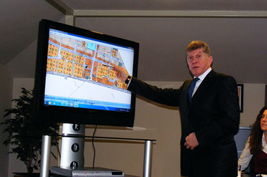 Karacan Başkan Acarı yanıtladı