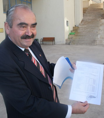 İbrahim Tarım mazbatasını aldı