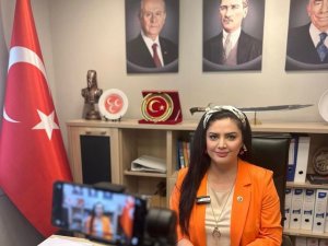 Özlem Balcı Öncü Projelerle Geliyor