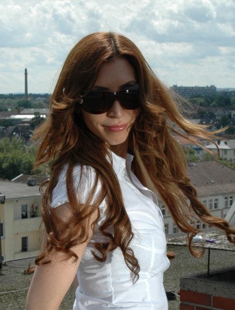 Sonay Dursun Türkiyede modelliğe başladı