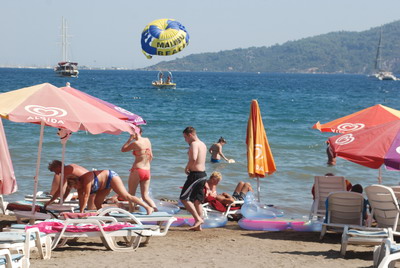 İngilizler tatil harcamasından kısacak