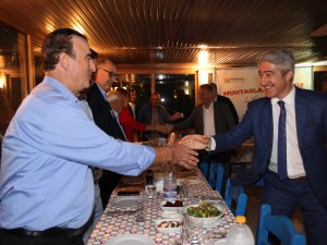 BAŞKAN’DAN MUHTARLARA “ZOR GÜNLERİ BİRLİKTE ATLATTIK”