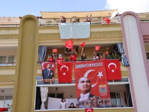 BAYRAM COŞKUSU MARMARİS’E YAYILDI