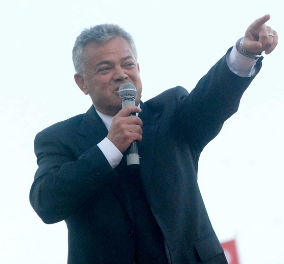 "Karadere'nin yolunu gösteririz"