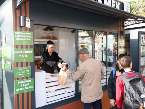 ZAM HALK EKMEK BÜFESİNE İLGİYİ ARTIRDI