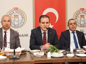 Vali İdris Akbıyık, Basın Mensupları İle Bir Araya Geldi