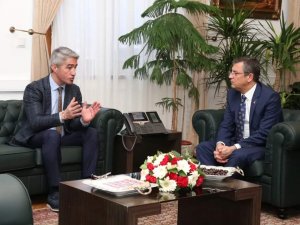 Mehmet Oktay, CHP lideri Özel'i ziyaret etti
