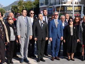 UĞUR MUMCU TÖRENLE ANILDI