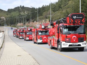 Büyükşehir İtfaiyesi’ne Araç ve Ekipman Takviyesi