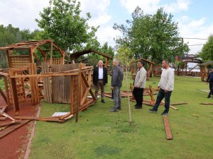 MARMARİS'TE HORTUM ETKİLİ OLDU