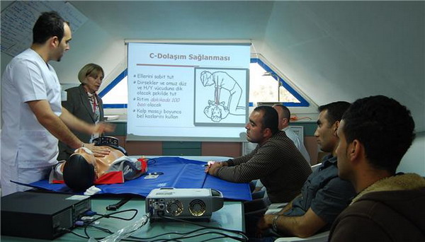 Ahudan otel personeline ilk yardım dersi