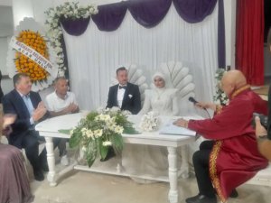 MUTLULUĞA 'EVET' DEDİLER