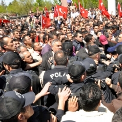 Şehit Cenazesinde Arbede