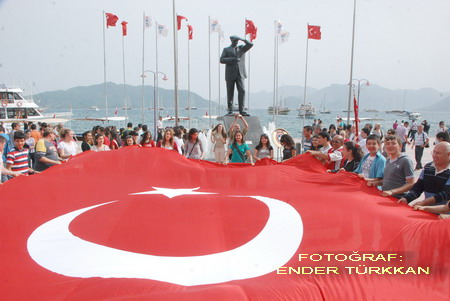 Marmaris'te 'Gençlik Yürüyüşü' yapıldı