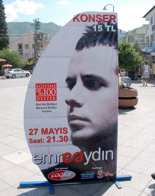 Eğitim için sahneye çıkıyor